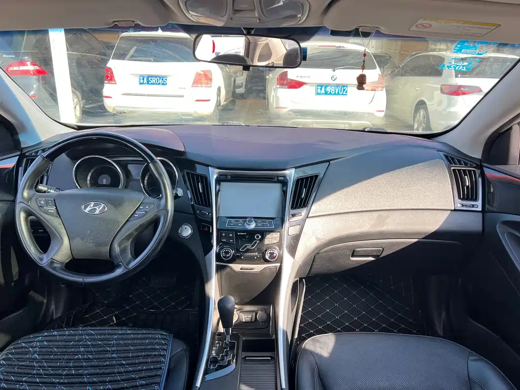 Hyundai Sonata 2016 — фото 14