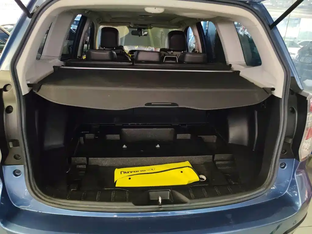 Subaru Forester 2018 — фото 16