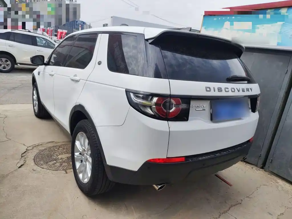 Land Rover Discovery Sport 2017 — фото 23