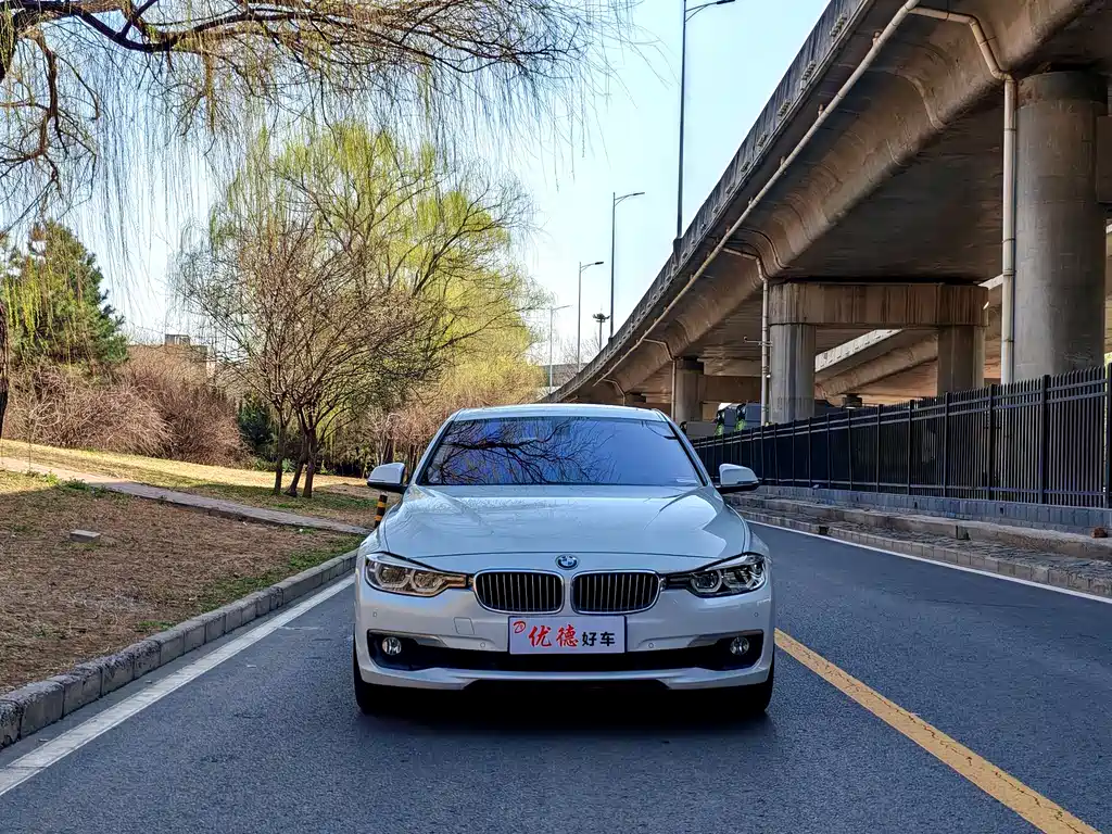 BMW 3 Series 2018 — фото 2