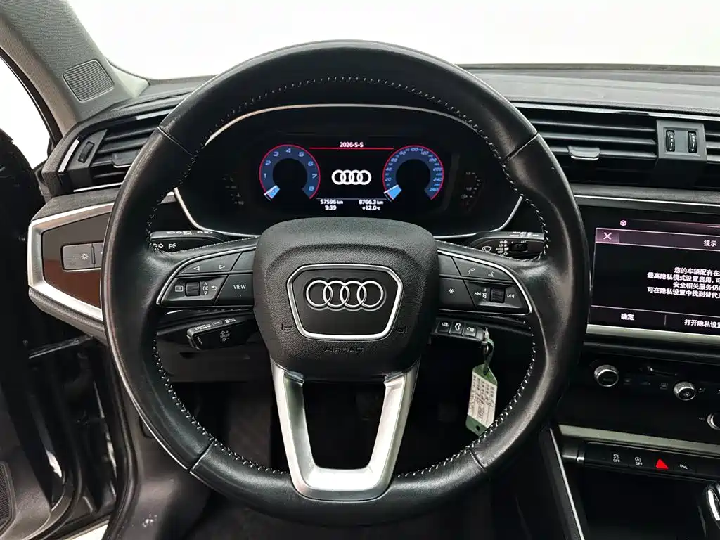 Audi Q3 2022 — фото 11