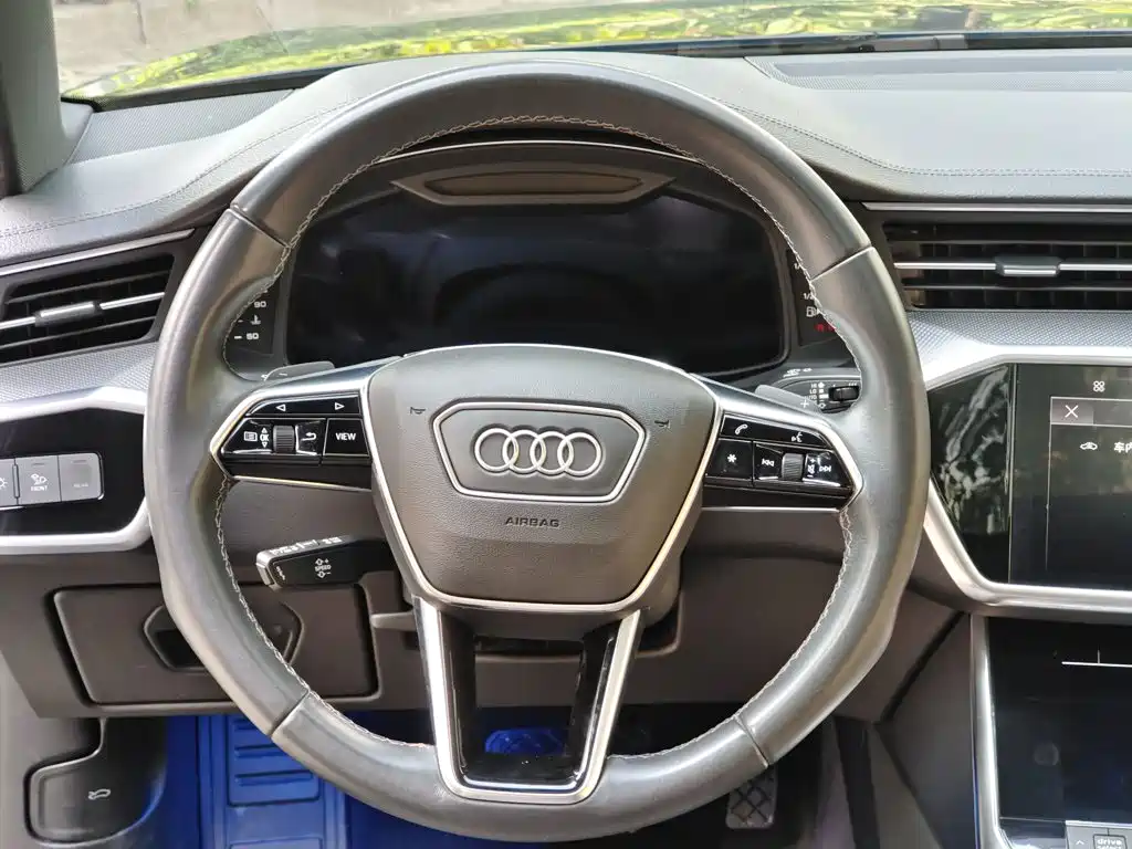 Audi A6L 2021