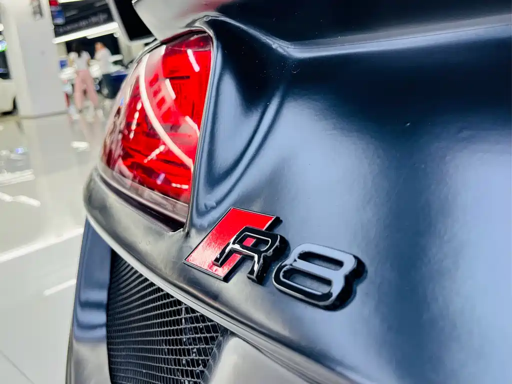 Audi R8 2013 — фото 16