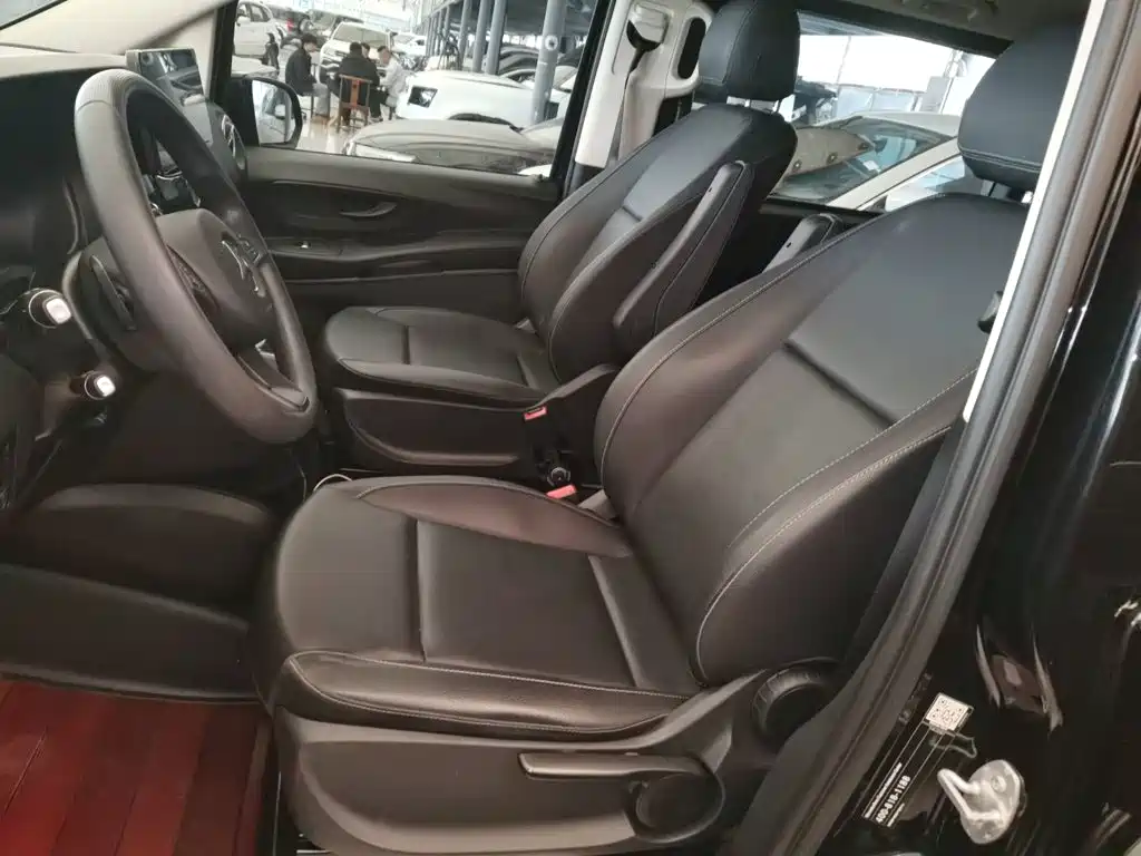 Mercedes-Benz Vito 2021 — фото 15
