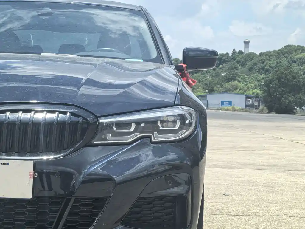 BMW 3 Series 2022