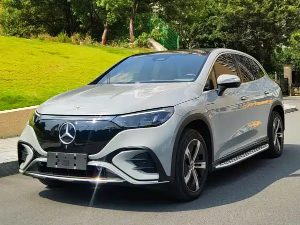 Mercedes-Benz EQE SUV 2023