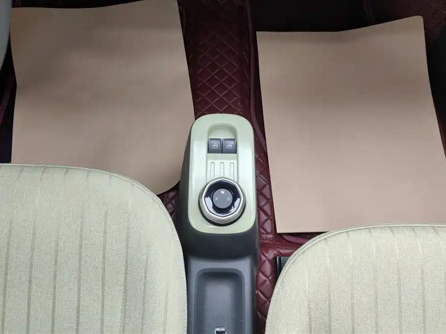 Geely Galaxy Panda 2023 — фото 16