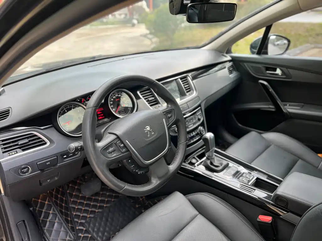 Peugeot 508 2016 — фото 10
