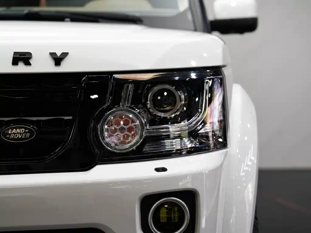 Land Rover Discovery 2012