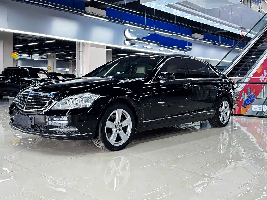 Mercedes-Benz S-Class 2008