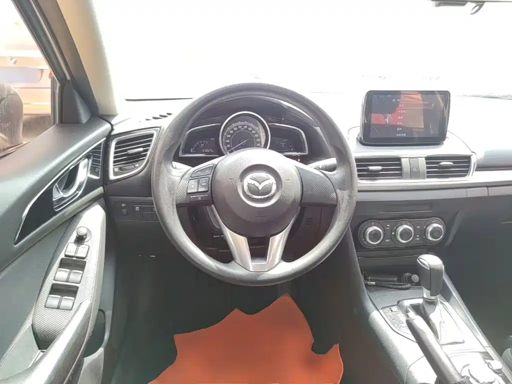 Mazda 3 Axela 2016
