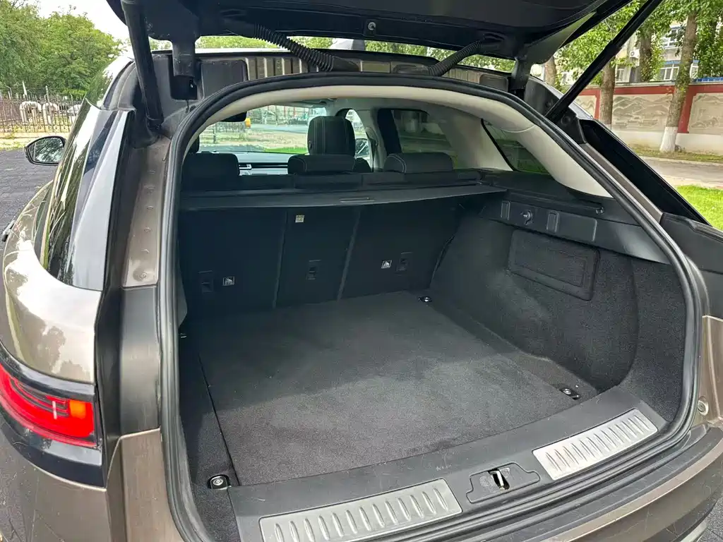 Land Rover Range Rover Velar 2018 — фото 16