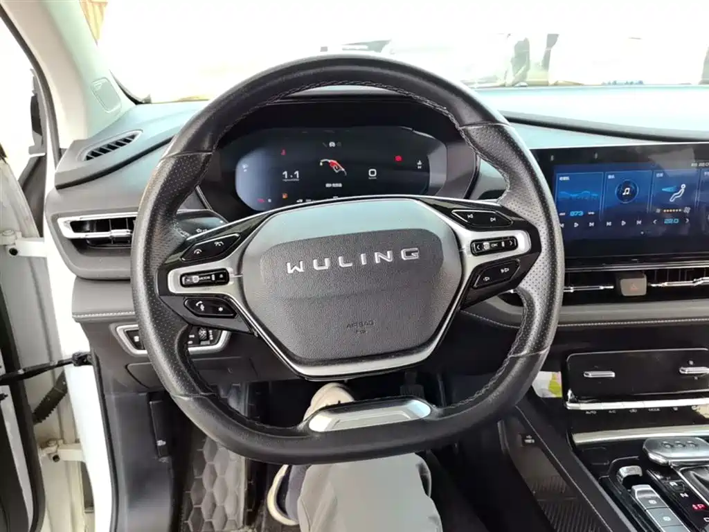 Wuling Victory 2021 — фото 11