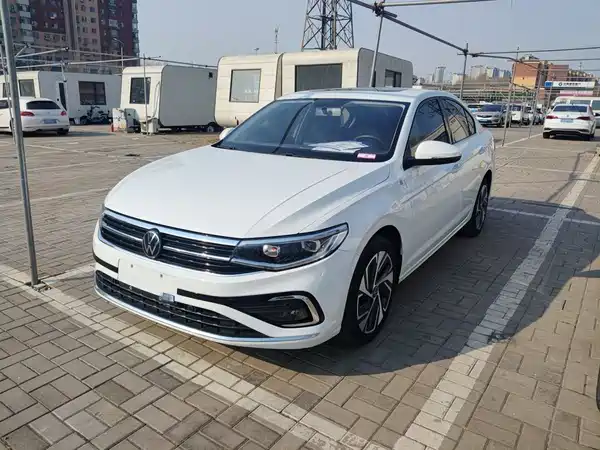 Volkswagen Bora 2023