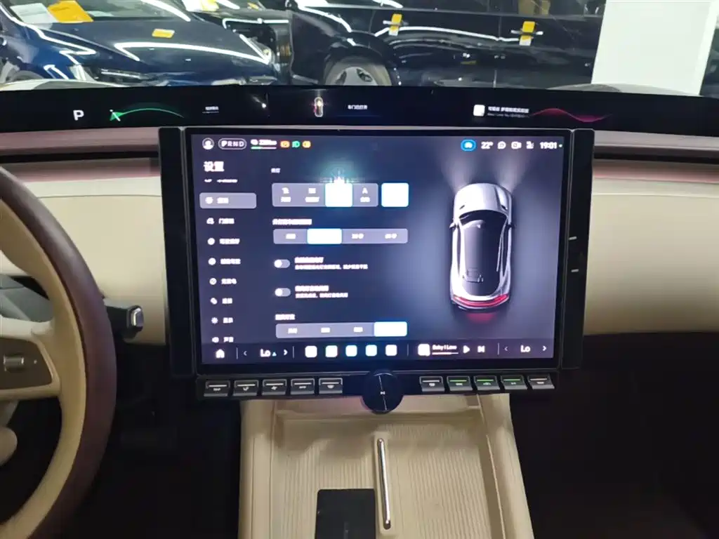 Xiaomi YU7 2025 — фото 13