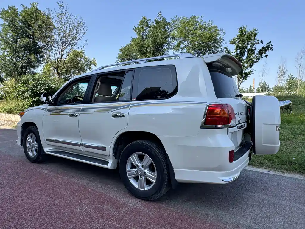 Toyota Land Cruiser 2015 — фото 4