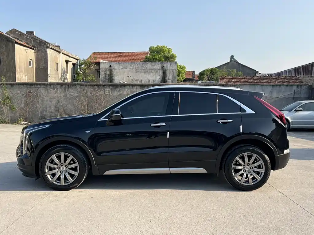 Cadillac XT4 2020 — фото 13