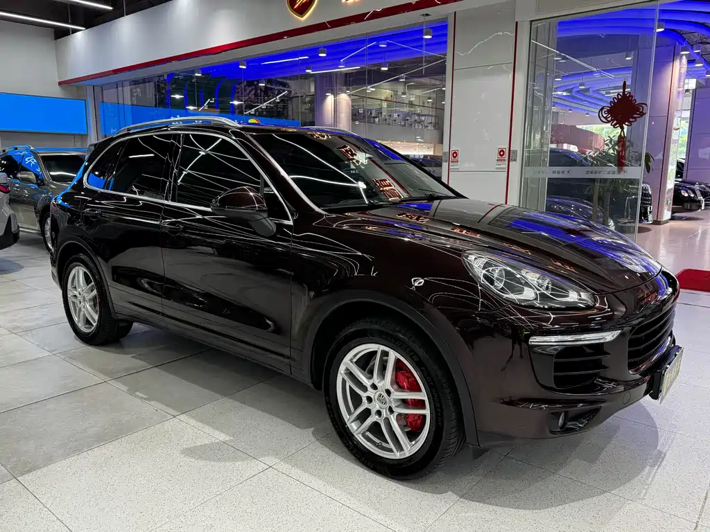 Porsche Cayenne 2015 — фото 3