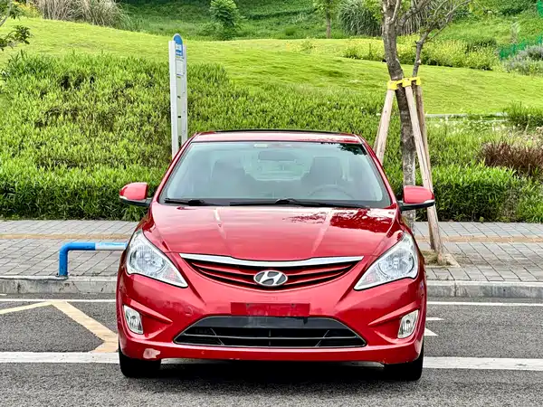 Hyundai Accent 2010