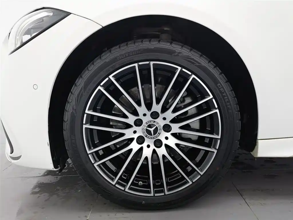 Mercedes-Benz C-Class 2022 — фото 17