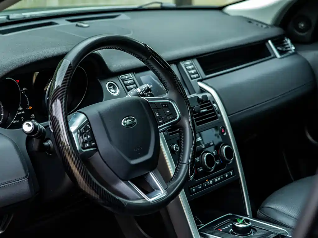 Land Rover Discovery Sport 2018 — фото 22
