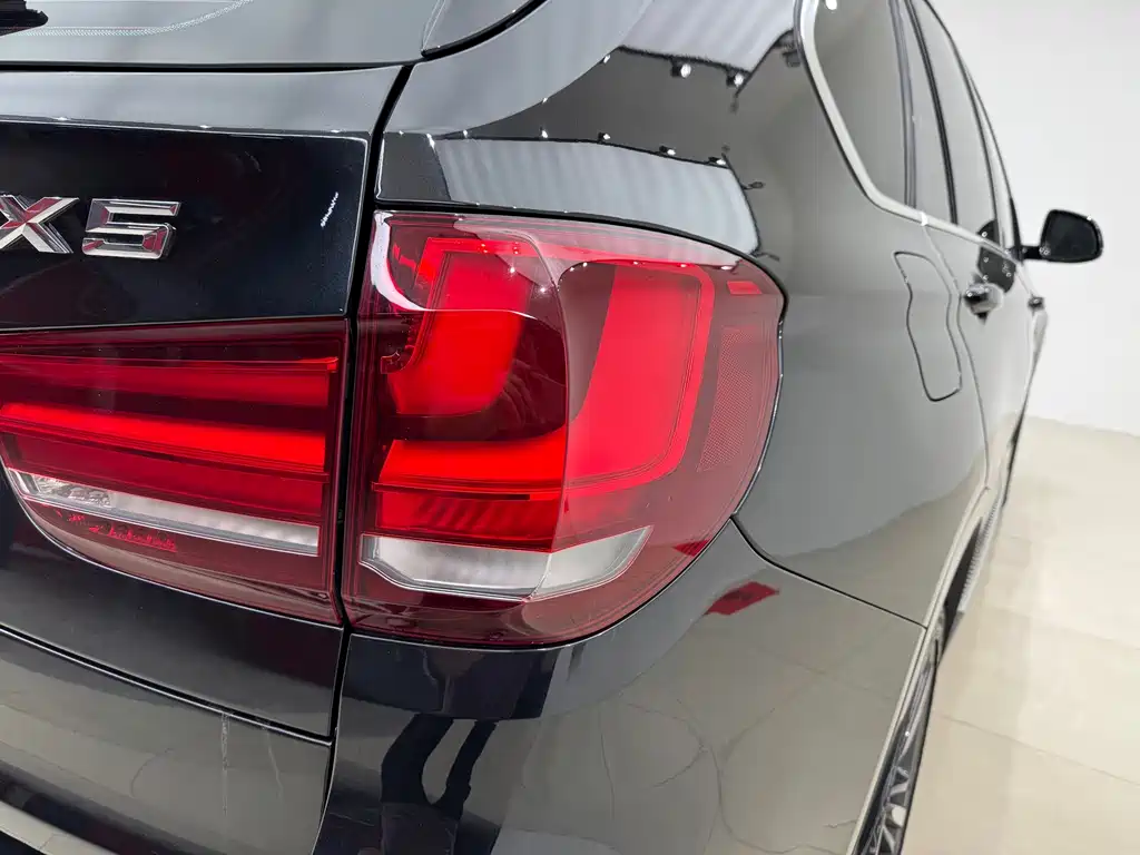 BMW X5 2018 — фото 11