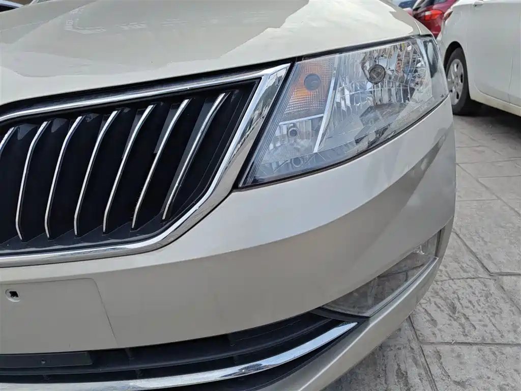 Skoda Rapid 2019 — фото 24