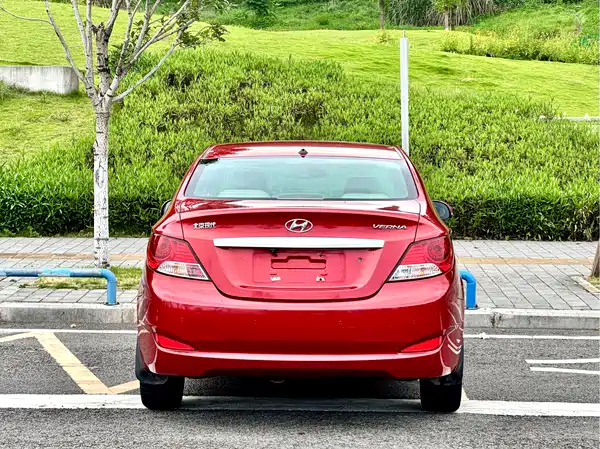 Hyundai Accent 2010