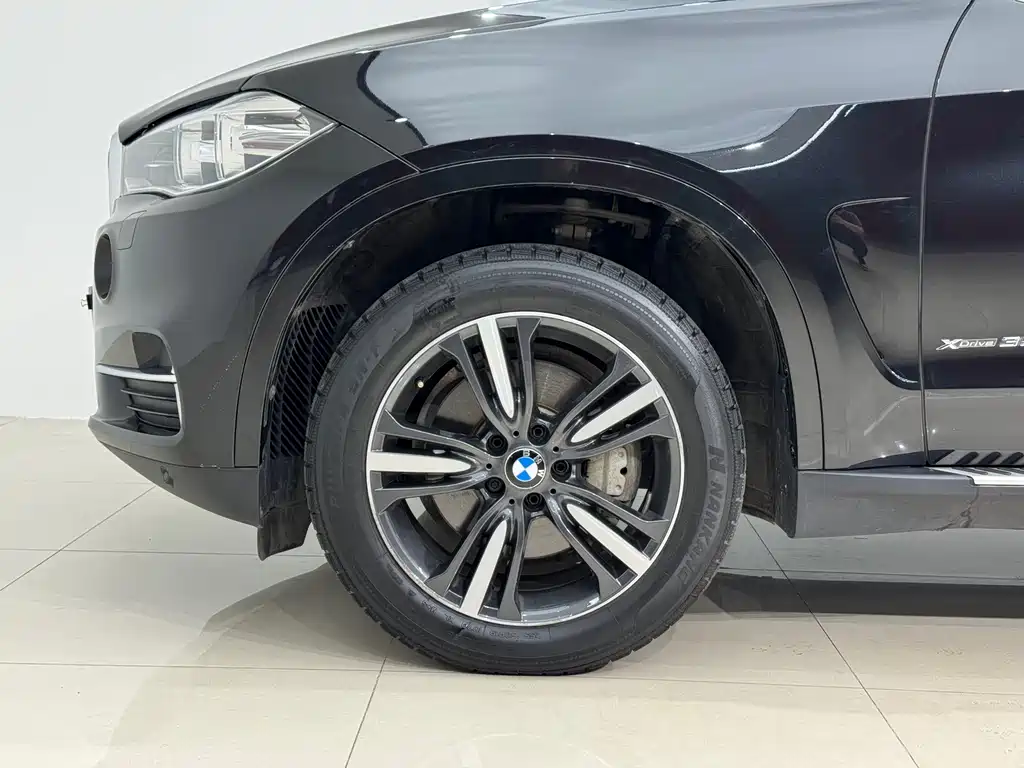 BMW X5 2018 — фото 8