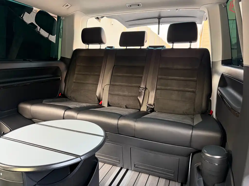 Volkswagen Multivan 2019 — фото 24