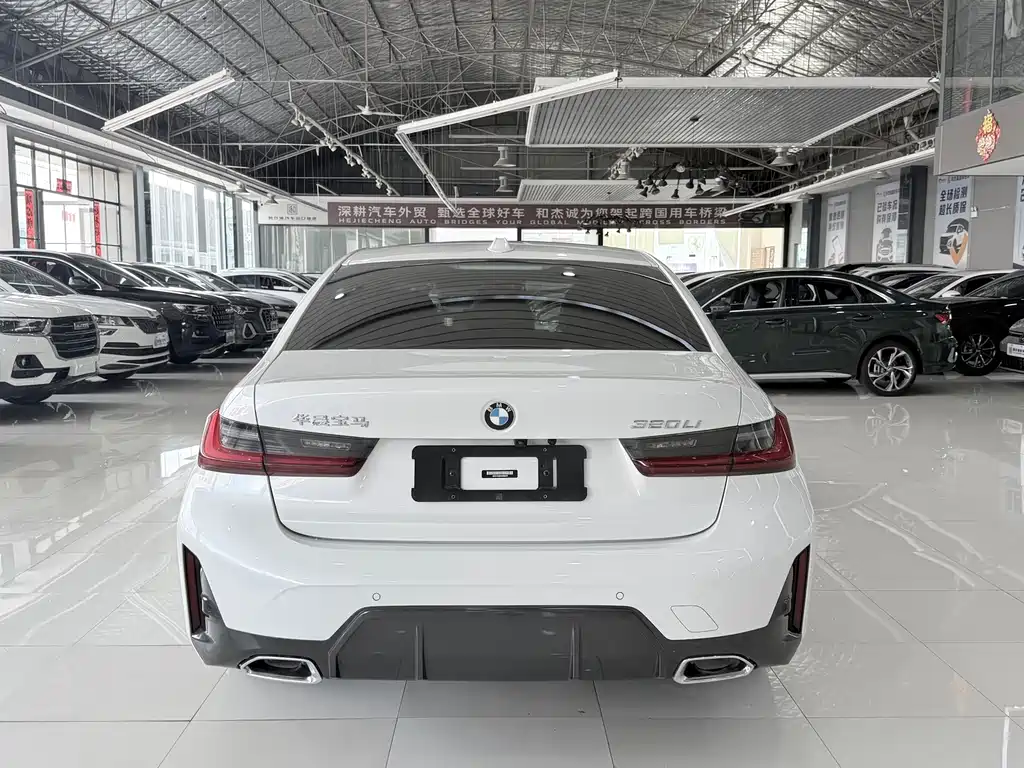BMW 3 Series 2022 — фото 11