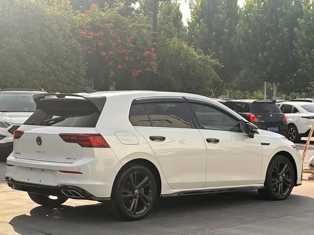 Volkswagen Golf 2023