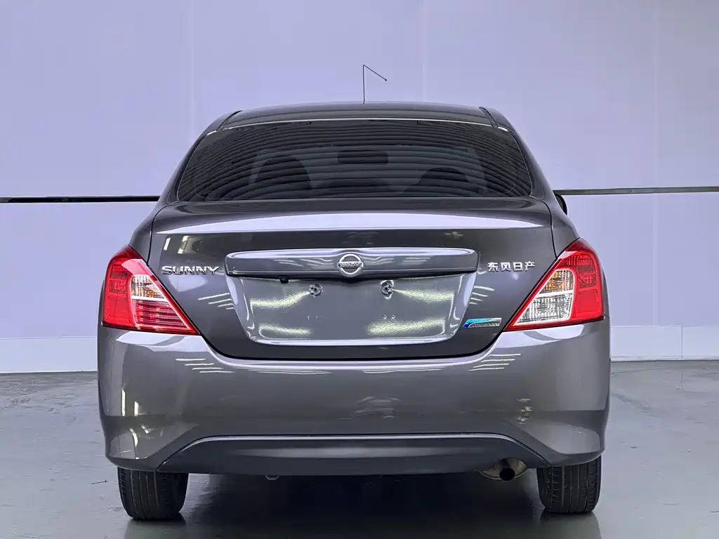 Nissan Sunny 2015 — фото 5