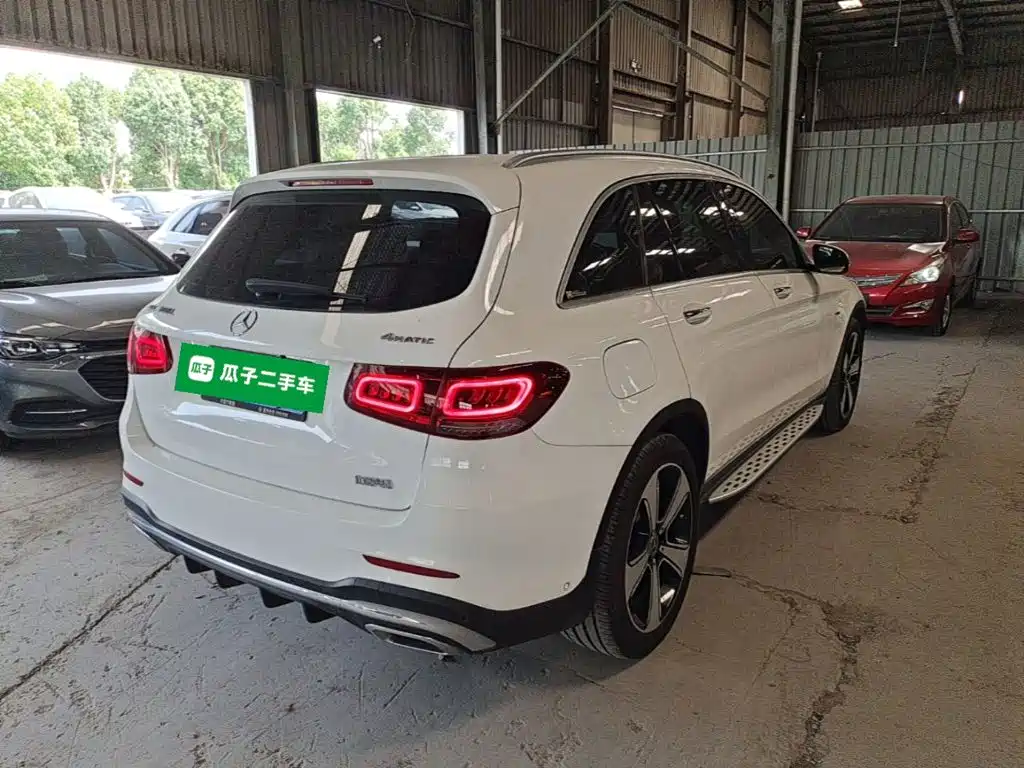 Mercedes-Benz GLC 2023