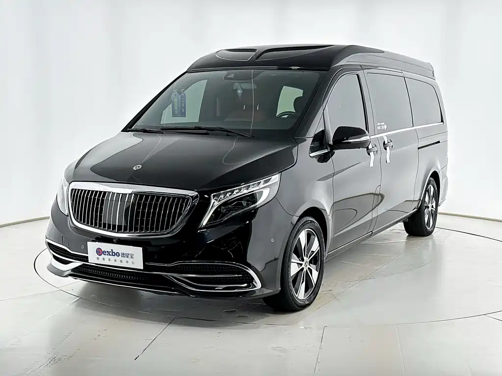 Mercedes-Benz V-Class 2022 — фото 1