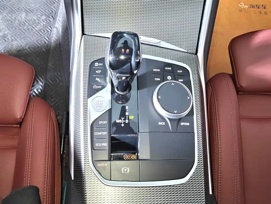 BMW 3 Series 2021 — фото 16
