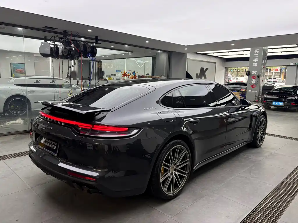 Porsche Panamera 2021 — фото 14