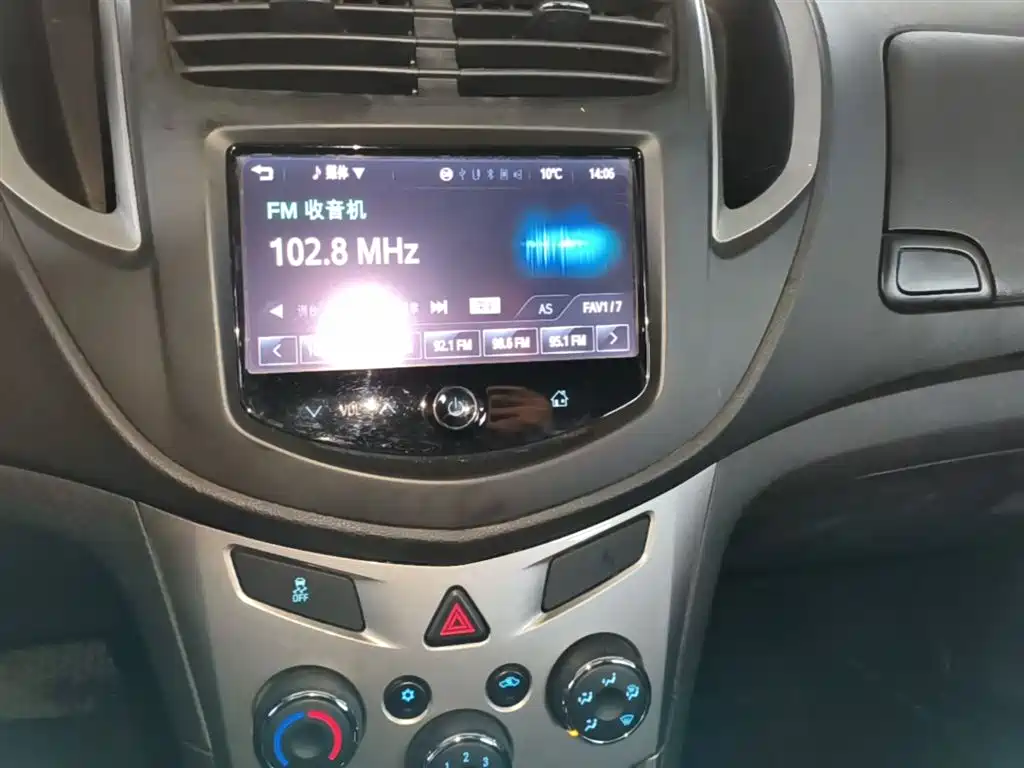 Chevrolet Trax 2015 — фото 13