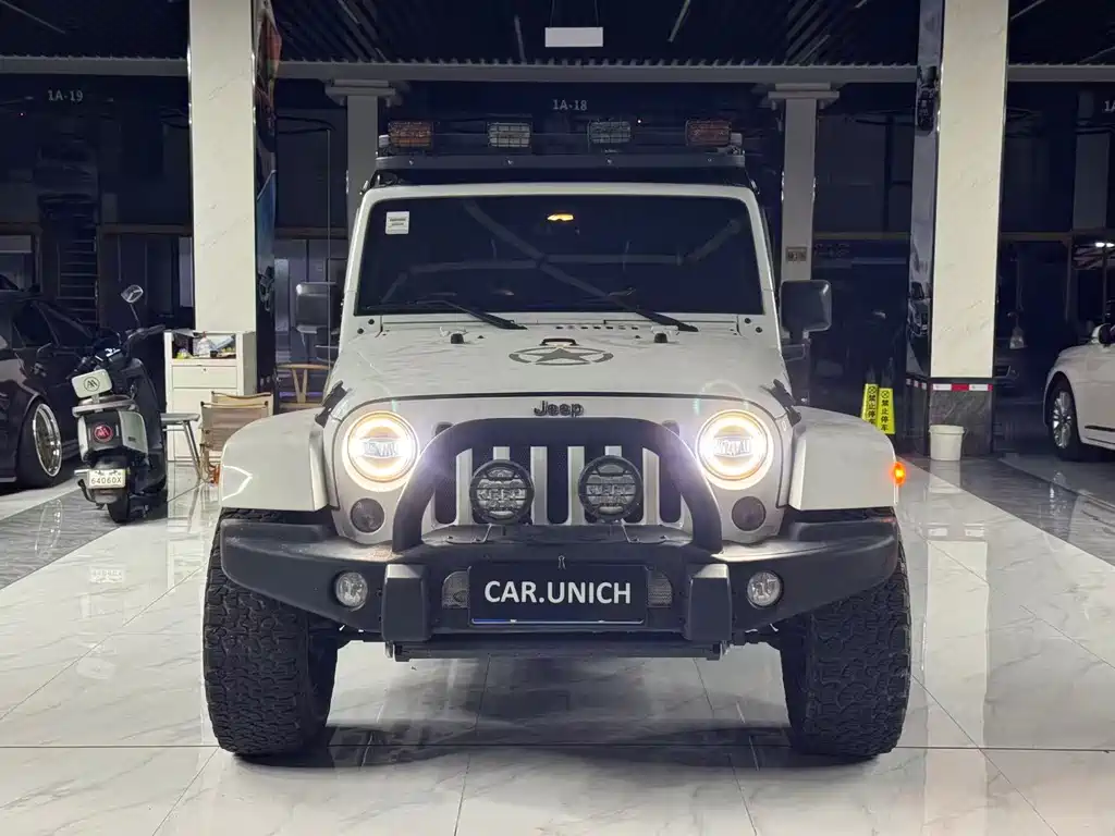 Jeep Wrangler 2016 — фото 2