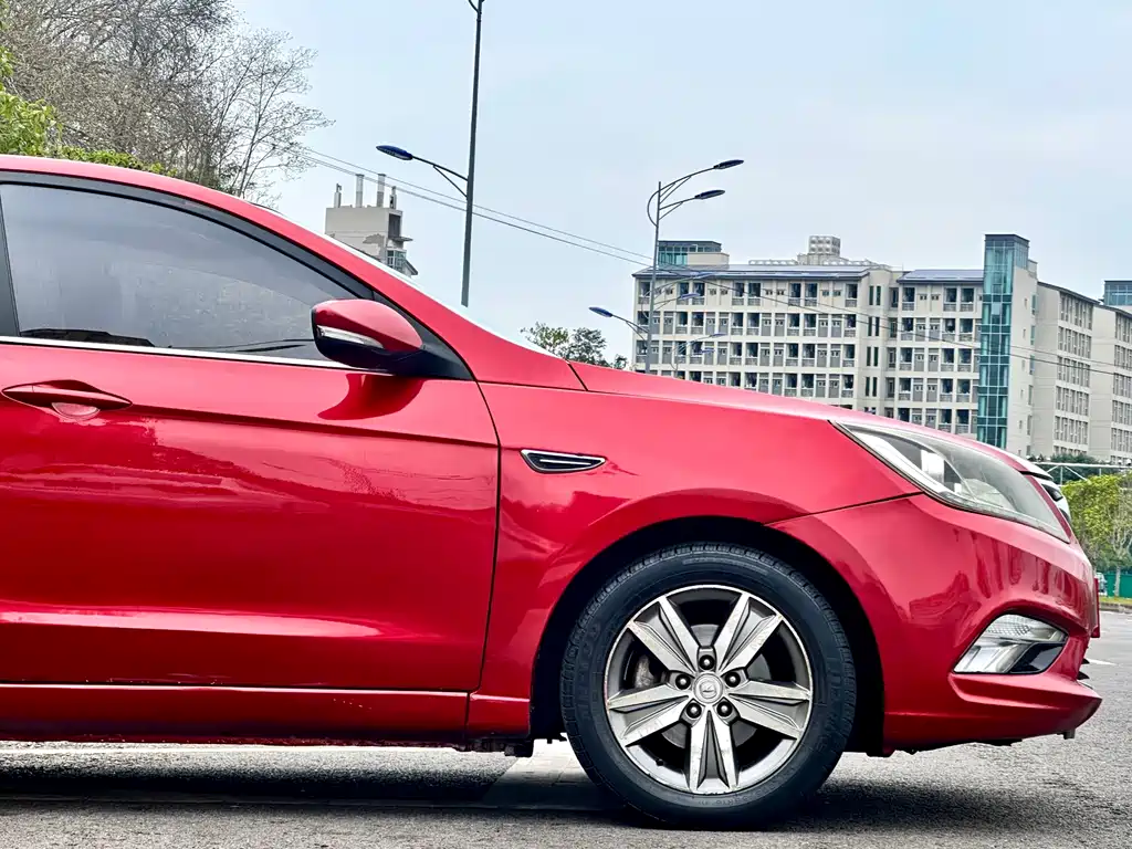 Changan Eado 2016 — фото 6