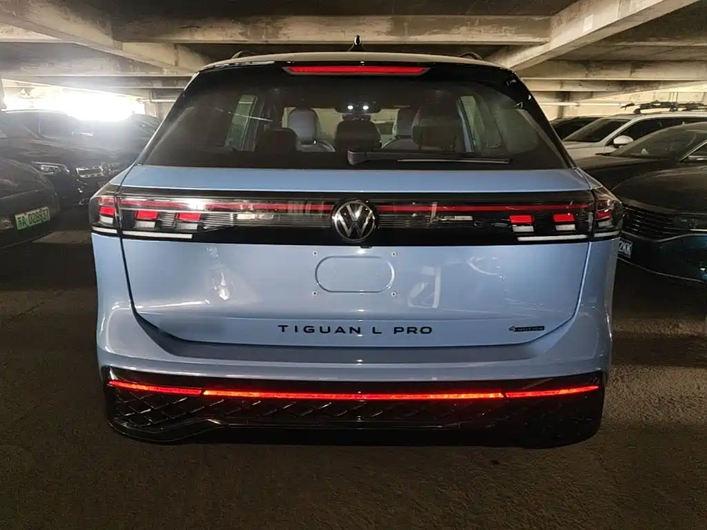 Volkswagen Tiguan L 2024 — фото 6
