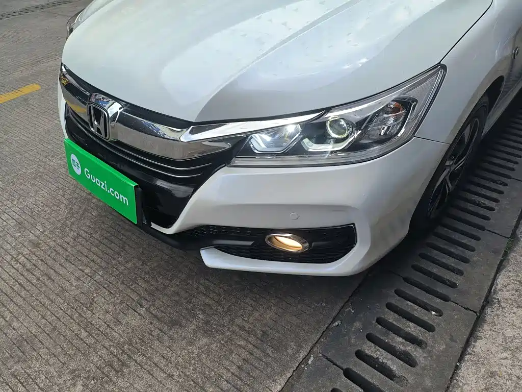 Honda Accord 2016 — фото 24