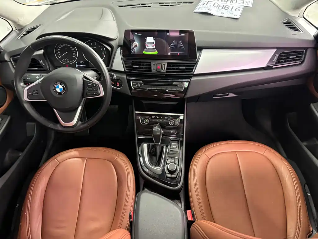 BMW 2 Series Active Tourer 2017 — фото 8
