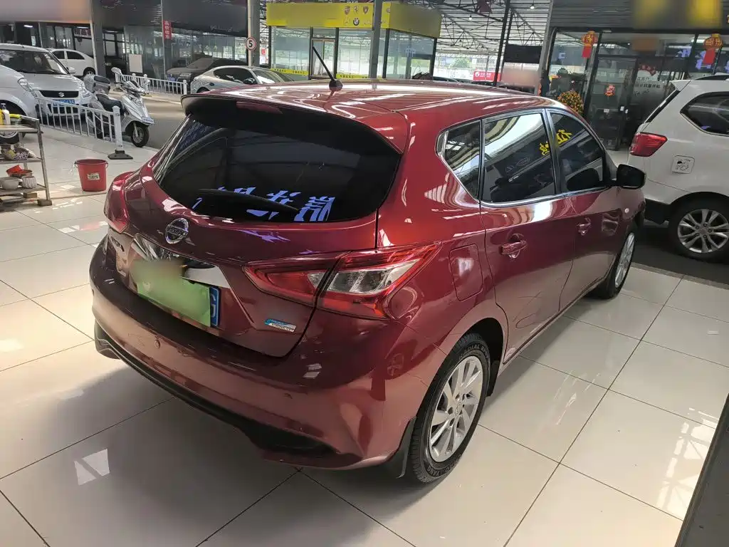 Nissan Tiida 2020