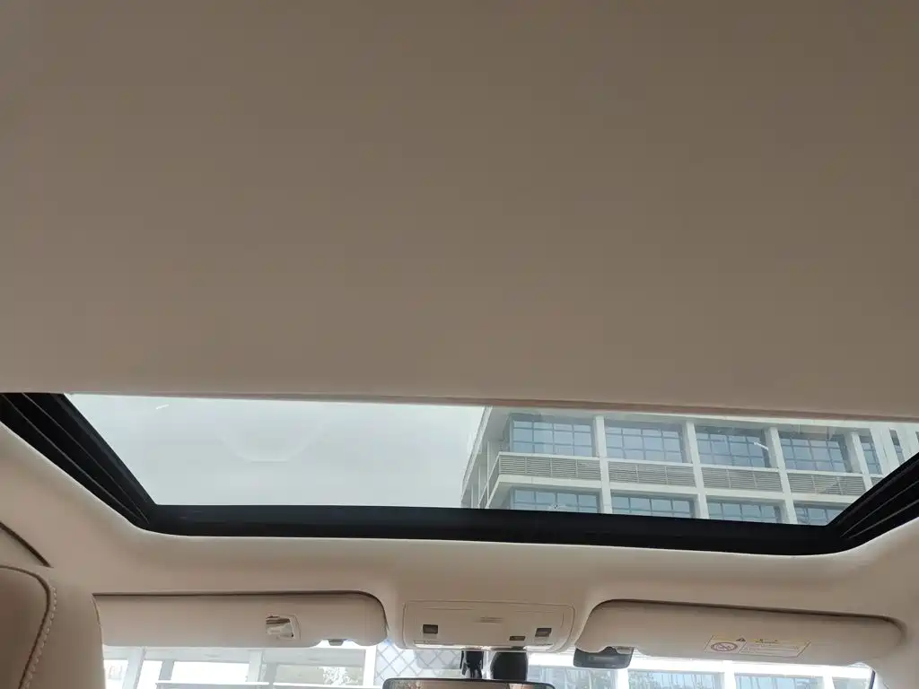Lexus ES 2017 — фото 9