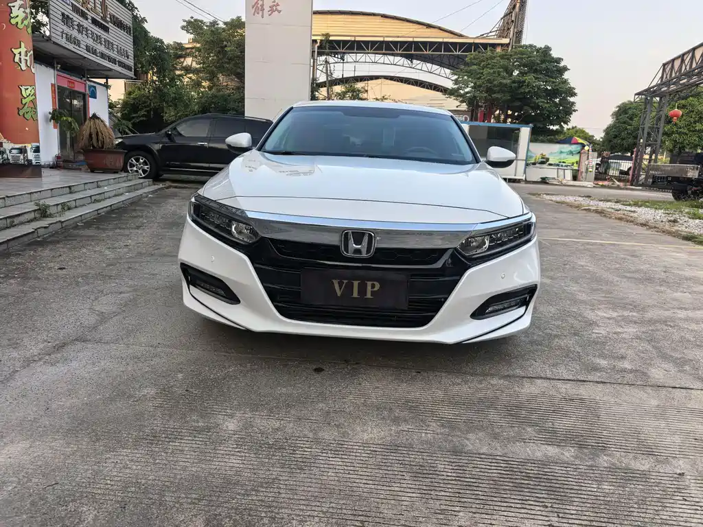 Honda Accord 2018 — фото 2