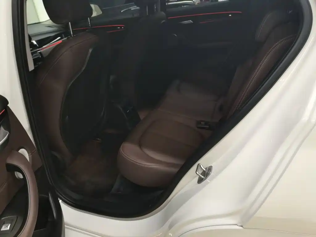 BMW X2 2022 — фото 17