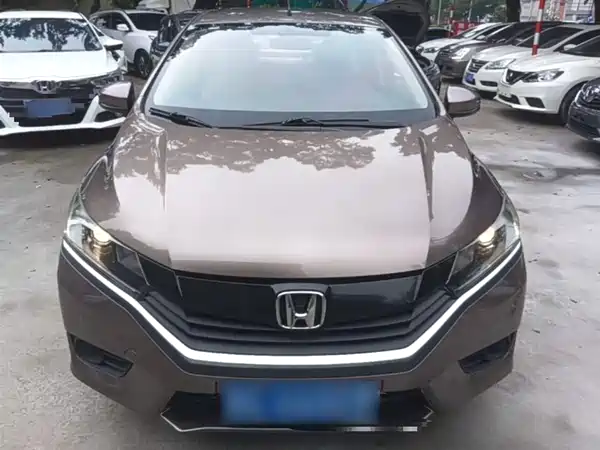 Honda Greiz 2016