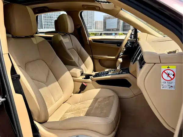 Porsche Macan 2014
