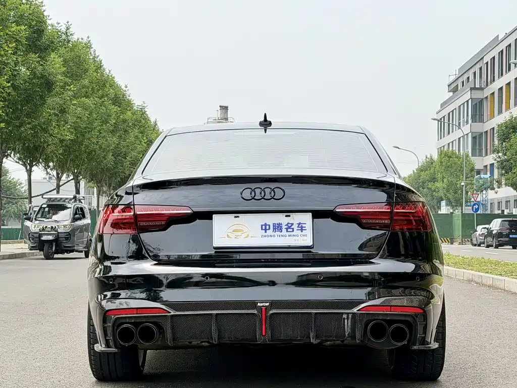 Audi S4 2023 — фото 30